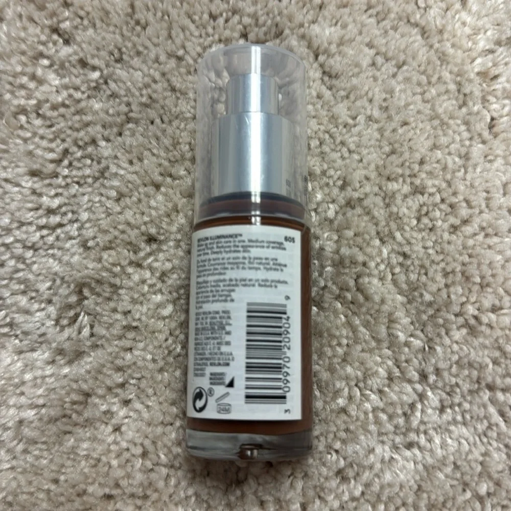 NEW Revlon Illuminance Skin-Caring Liquid Foundation - 605 Rich Mahogany‎